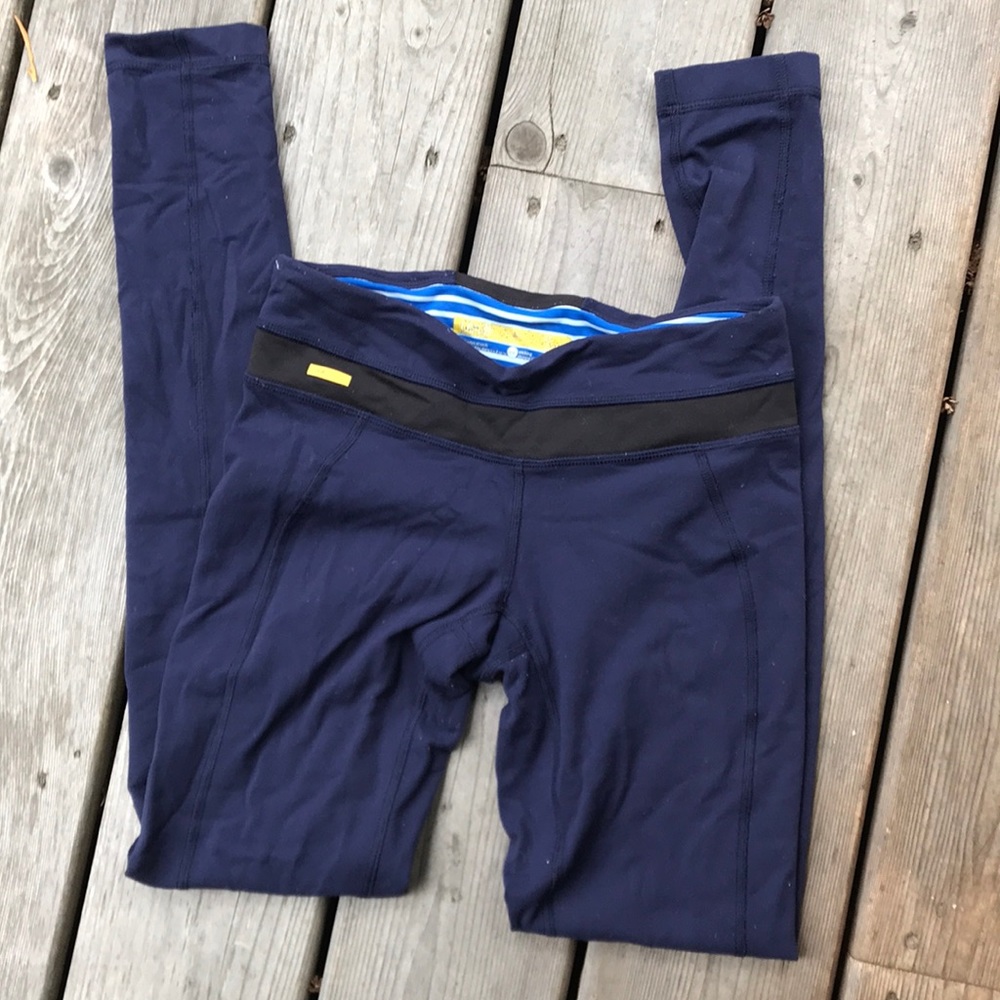 Athletic leggings